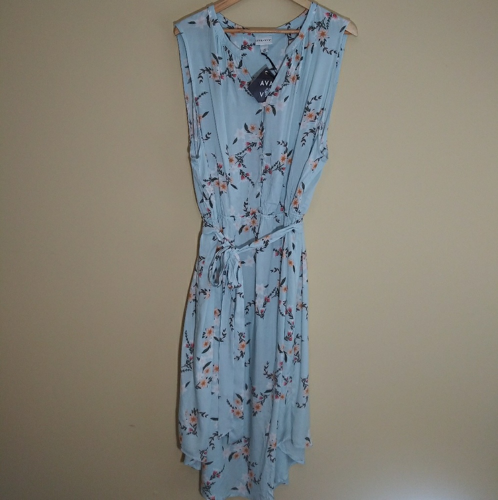 NWT Dress floral Ava & Viv elastic waist cute